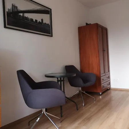 Apartamento 05 *